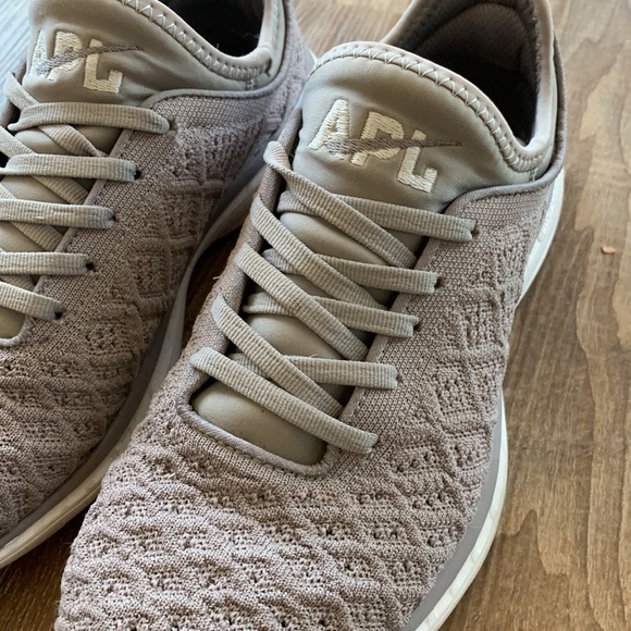 APL Techloom Phantom Sneakers - Picture 2 of 5